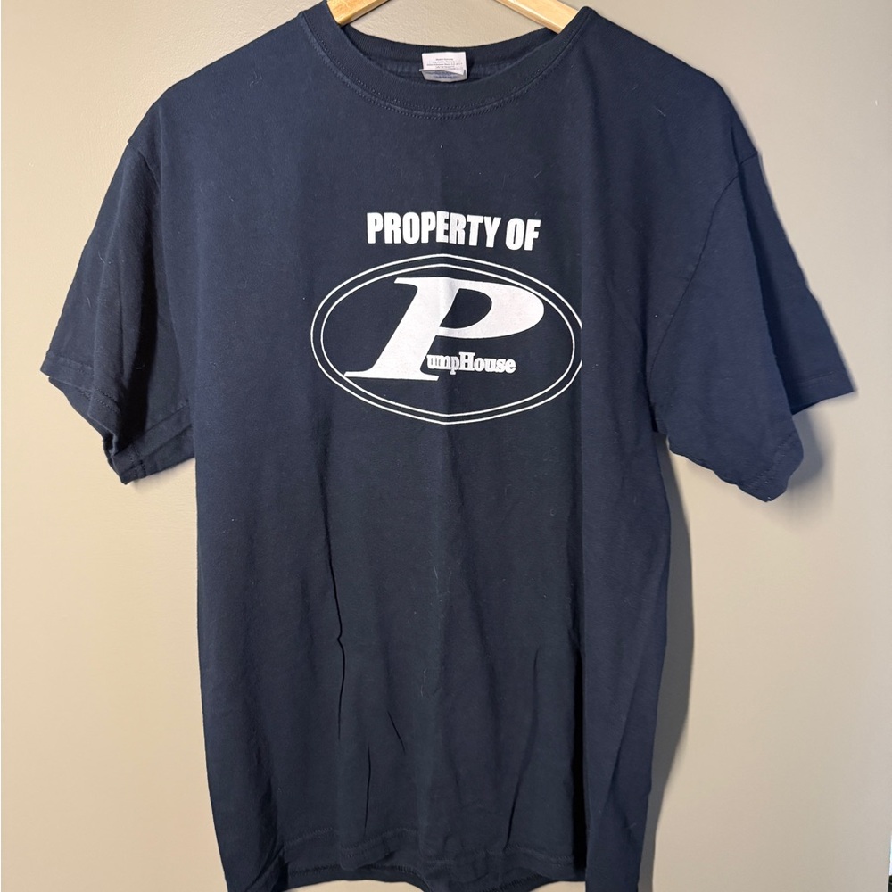 🔴2/$10 SALE🔴Navy Blue Men's T-Shirt Pumphouse Large